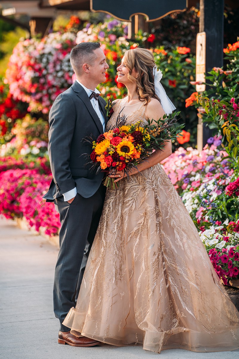 bride and groom at pillar and post in niagara on the lake